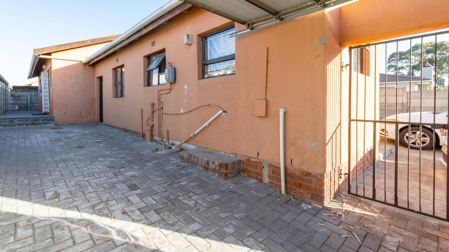 2 Bedroom Property for Sale in Highbury Park Western Cape